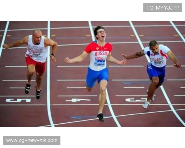 田径1500米体能拉满冲刺，突破极限挑战自我